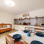 Vegallomas Vendeghaz بيت للعطل Goncruszka